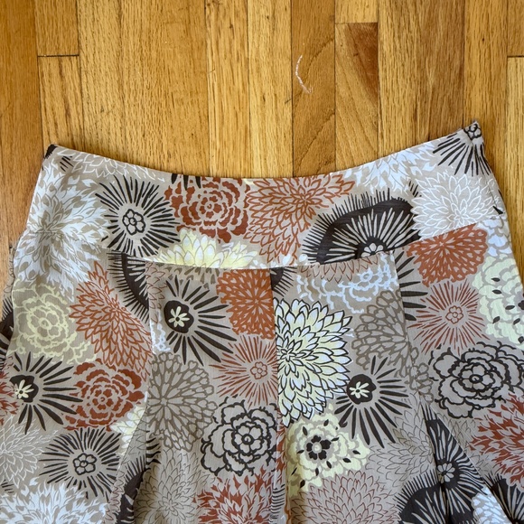 Y2K Lightweight Flowy MIDI Boho Floral Skirt - Picture 6 of 8